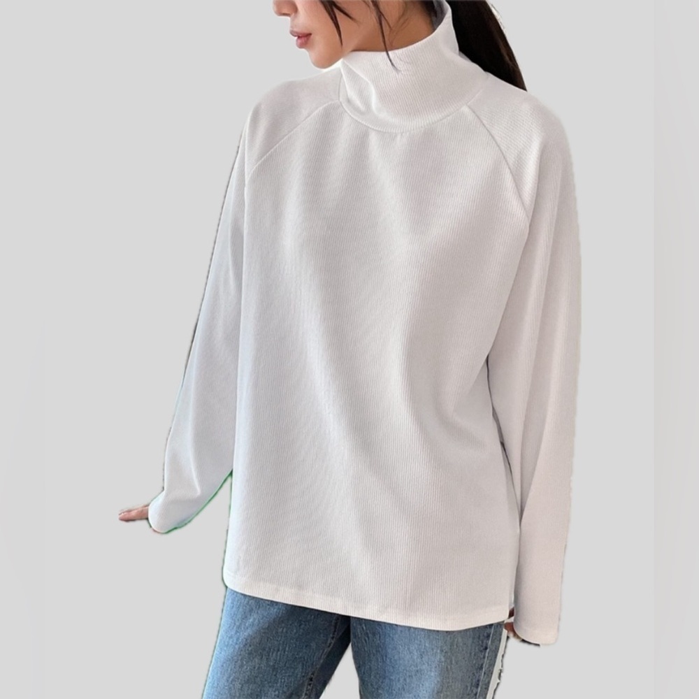 Jeanne Pierre Women’s Turtleneck Sweater Medium Cotton Cozy Knit Contemporary